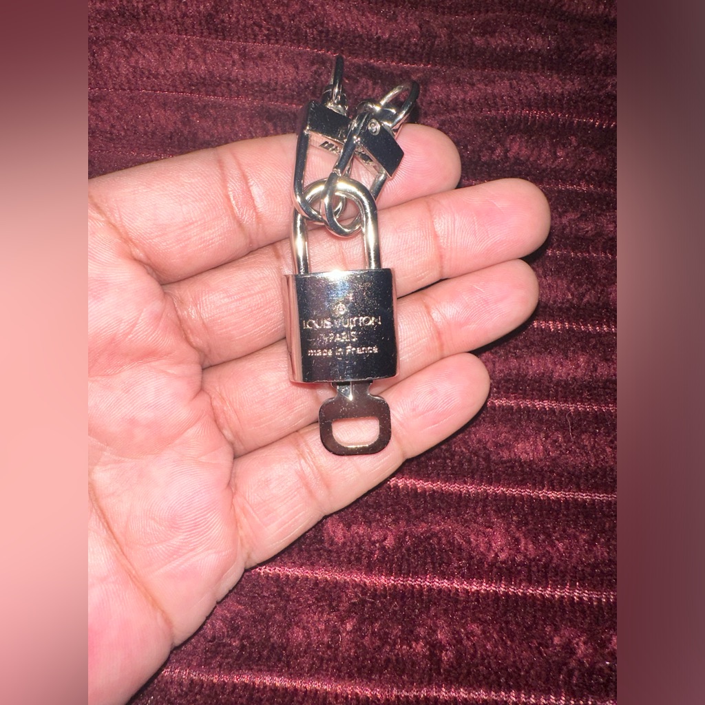 Louis Vuitton Silver Lock  Key